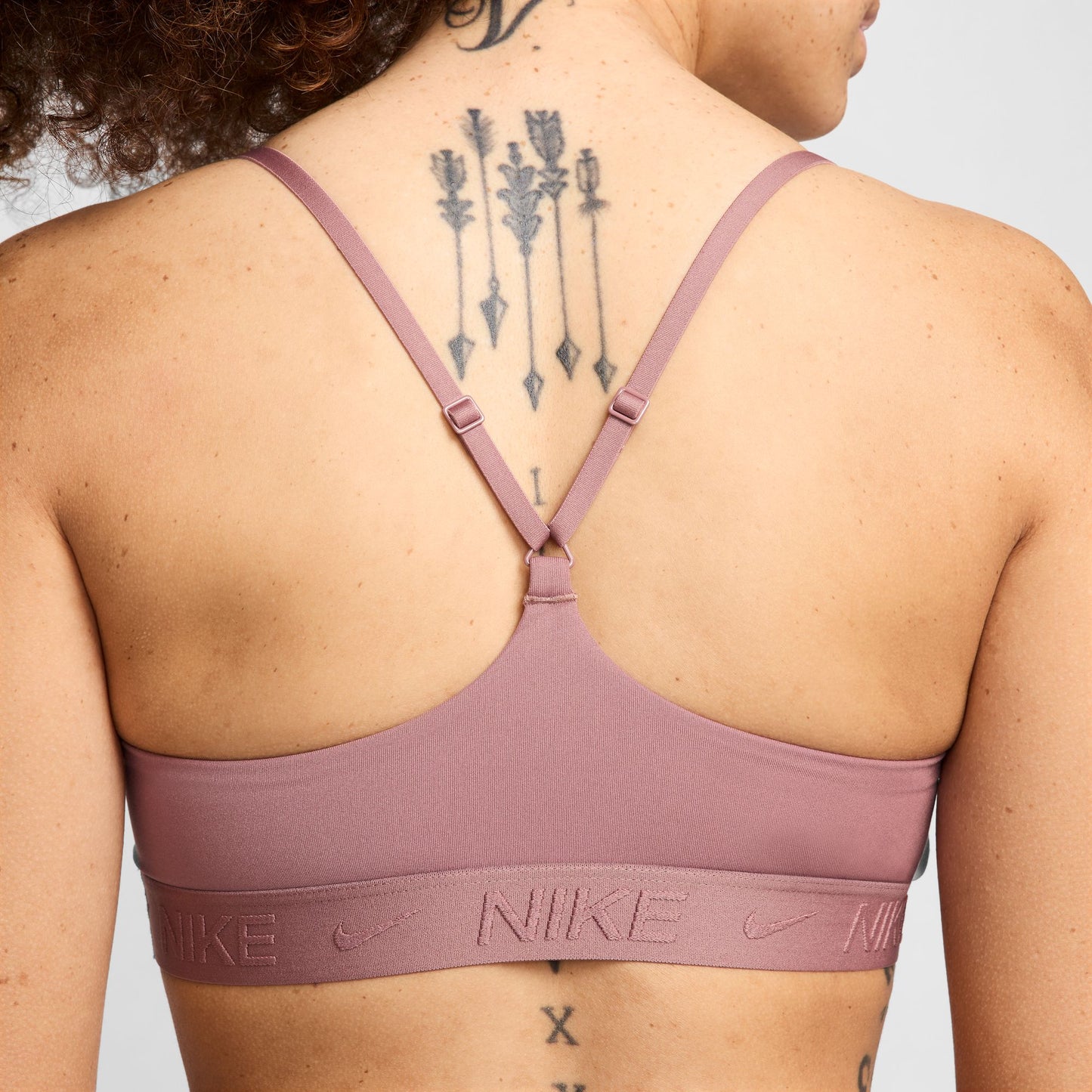 TOP NIKE INDY - MAINTIEN LÉGER