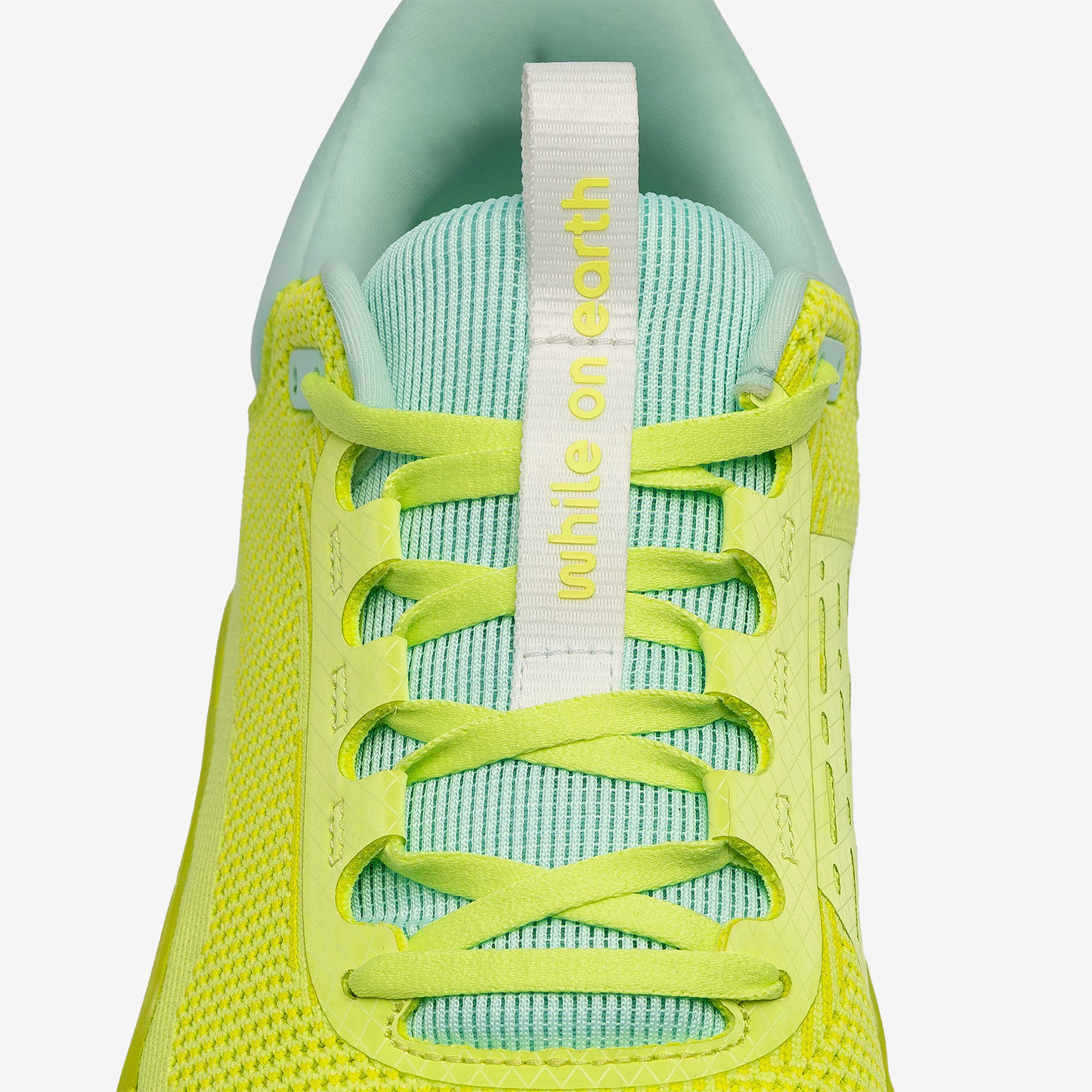 WHILE ON EARTH MOVE TRAINER FTN-Citrus/Sun