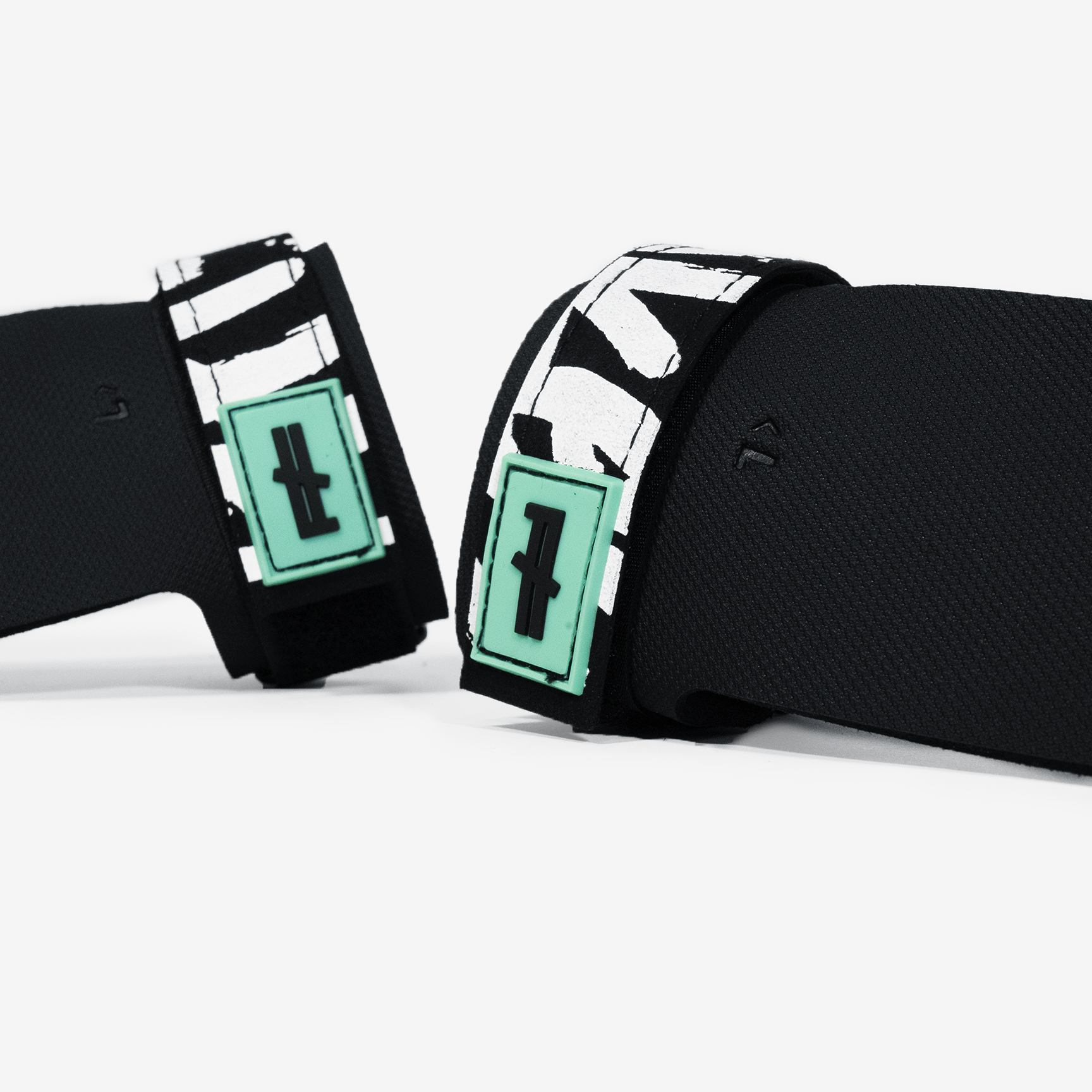 FITTEST FREAKEST ESSENTIALS GRIPS 2H FFESSEN2-BLACK